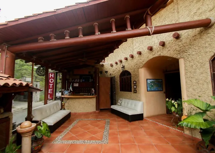 Aparthotel Azucenas 3*