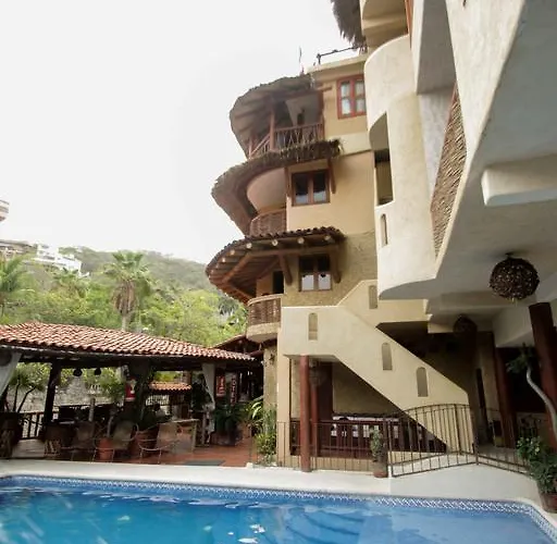Aparthotel Azucenas 3*