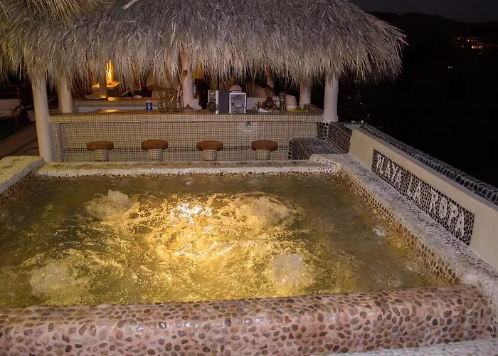 Aparthotel Azucenas 3*
