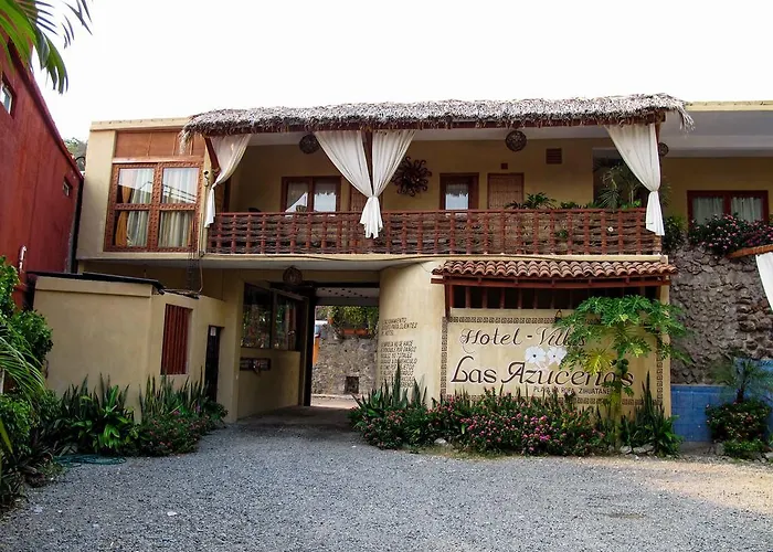 Aparthotel Azucenas 3*