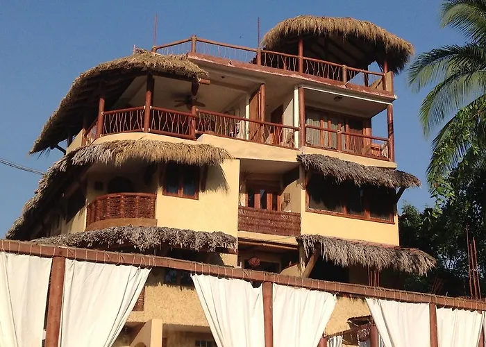 Aparthotel Azucenas 3*