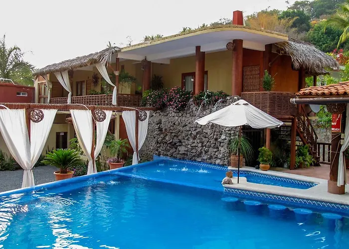Azucenas Zihuatanejo